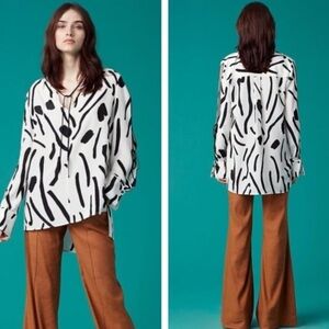 Diane Von Furstenberg Silk Blouse Tunic Top White Black Print 2 Silk Bows
